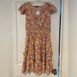 NWT Pretty Garden L